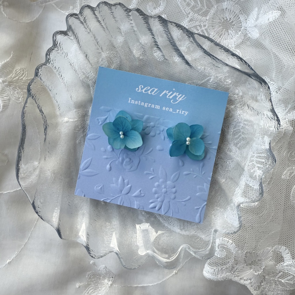 no.208 ブルーグラデの紫陽花ピアス マット加工 本物のお花 アジサイ 紫陽花 パール ステンレス ピアス