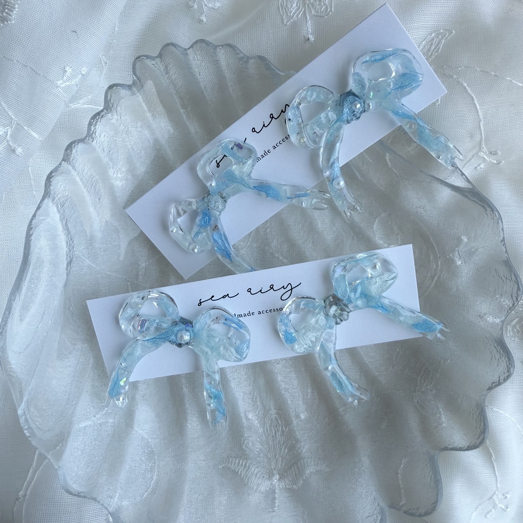 no.209 紫陽花とパールのリボンピアス 夏色 ブルー リボン 本物のお花 アジサイ パール ステンレス ピアス