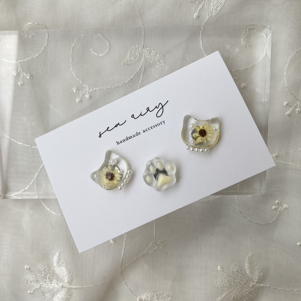 no.212 再販 向日葵とパールのおめかしねこちゃんピアス ひまわり パール スターフラワー 猫 ネコちゃん ステンレス ピアス