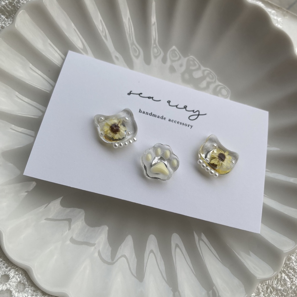 no.212 再販 向日葵とパールのおめかしねこちゃんピアス ひまわり パール スターフラワー 猫 ネコちゃん ステンレス ピアス
