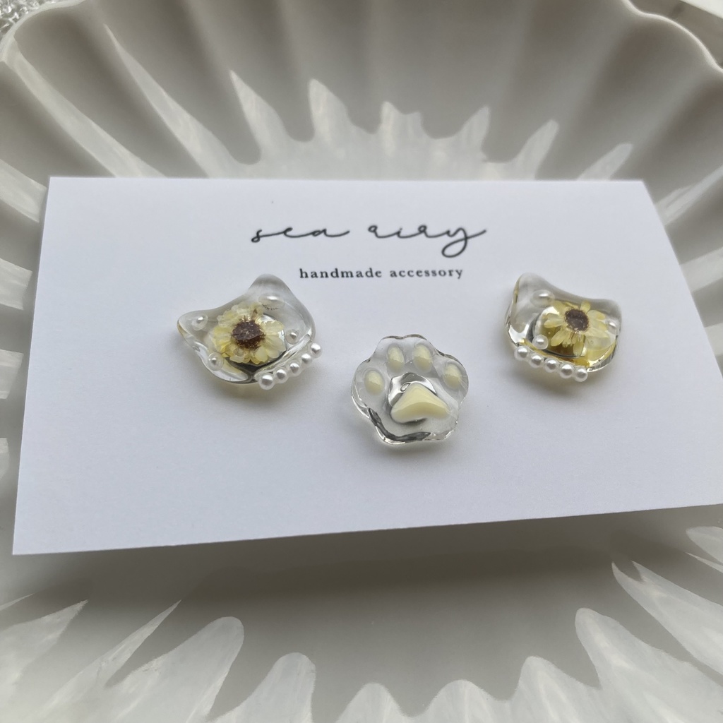 no.212 再販 向日葵とパールのおめかしねこちゃんピアス ひまわり パール スターフラワー 猫 ネコちゃん ステンレス ピアス