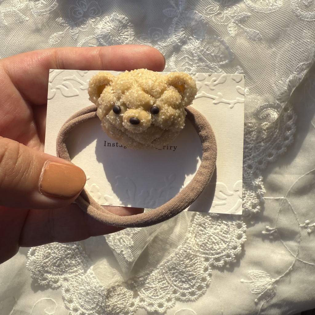 no.224 焼きたてメロンパンくまさんのヘアゴム くまさん メロンパン くま クッキー色 ヘアアクセサリー ヘア 髪留め