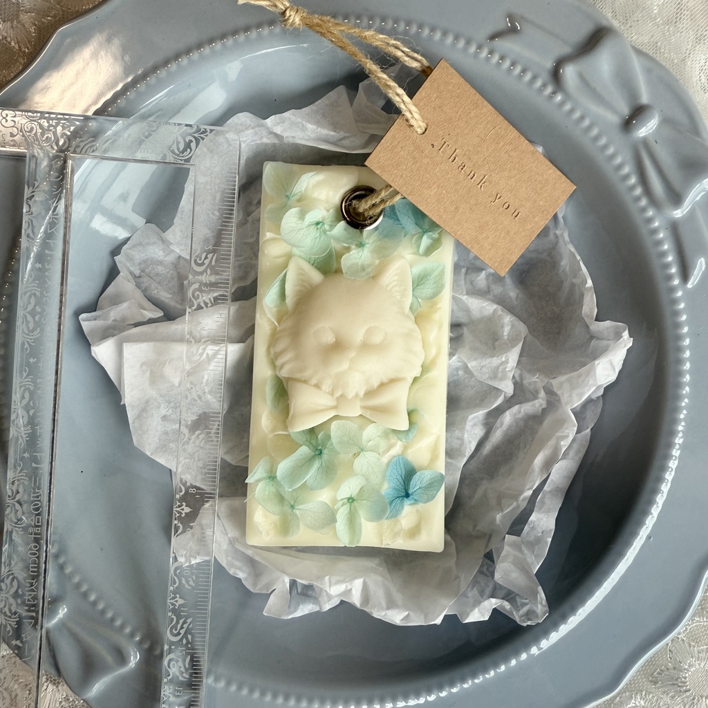 no.236 サシェ ワックスサシェ ねこ 紫陽花 ブルー 猫 ハンドメイドサシェ 火を灯さないキャンドル