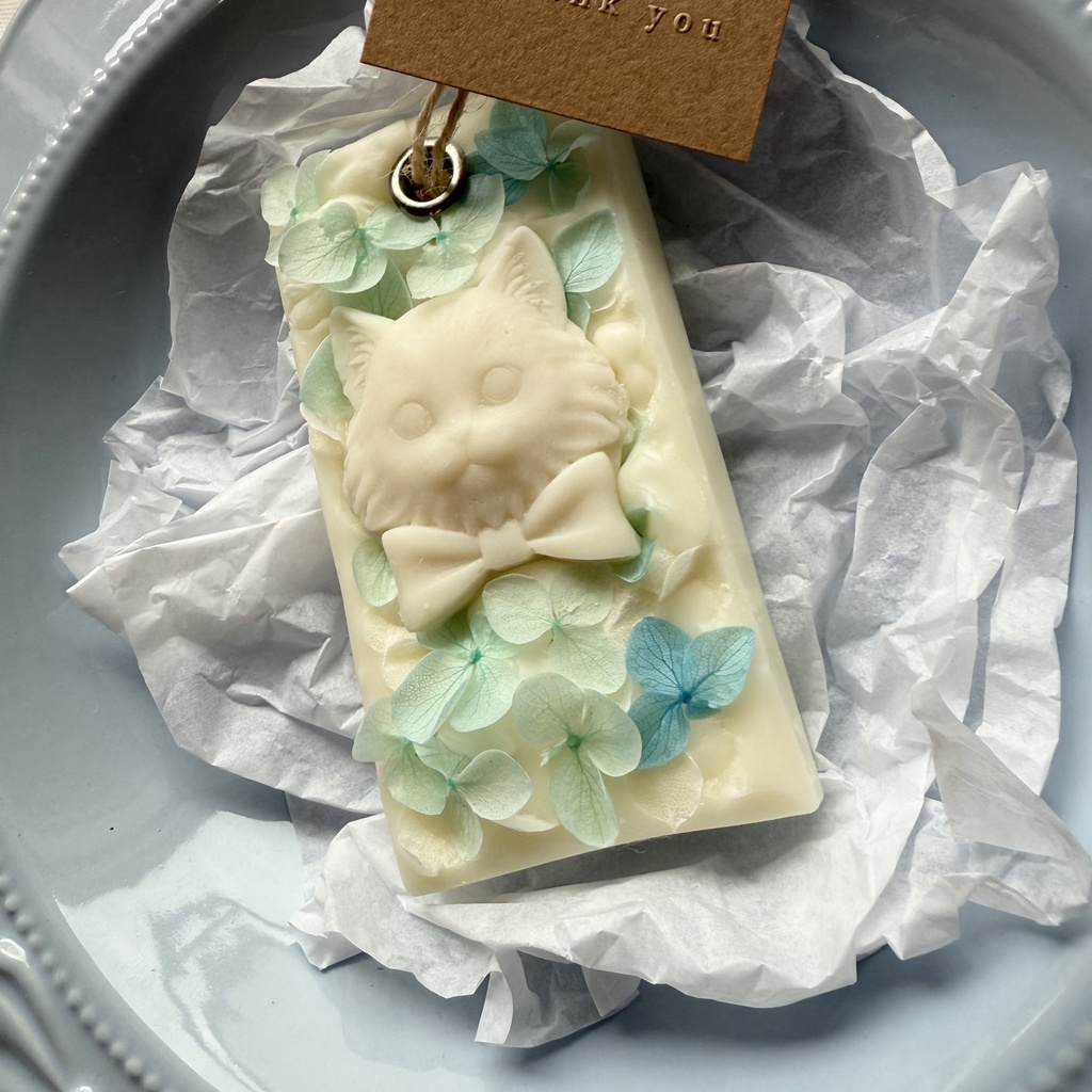 no.236 サシェ ワックスサシェ ねこ 紫陽花 ブルー 猫 ハンドメイドサシェ 火を灯さないキャンドル