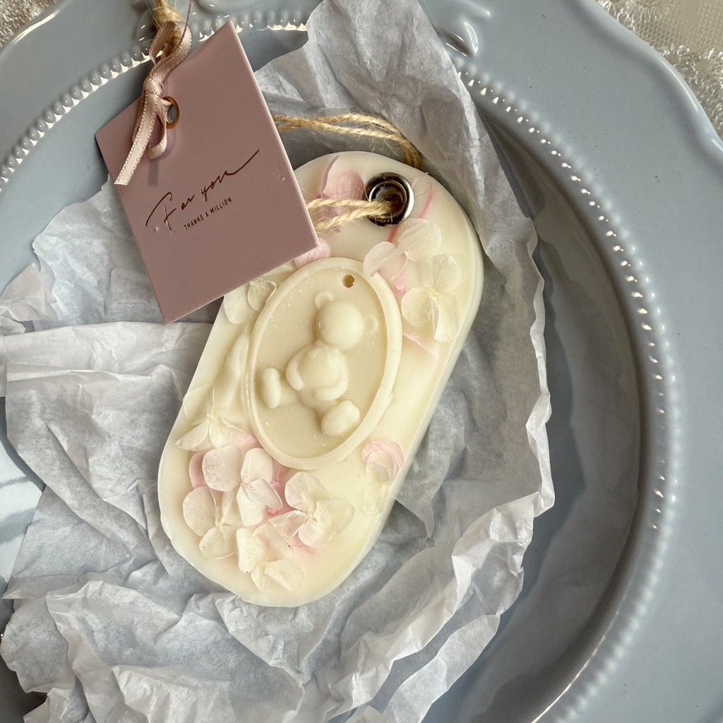 no.238 サシェ ワックスサシェ くまさん 紫陽花 ピンク ハンドメイドサシェ 火を灯さないキャンドル