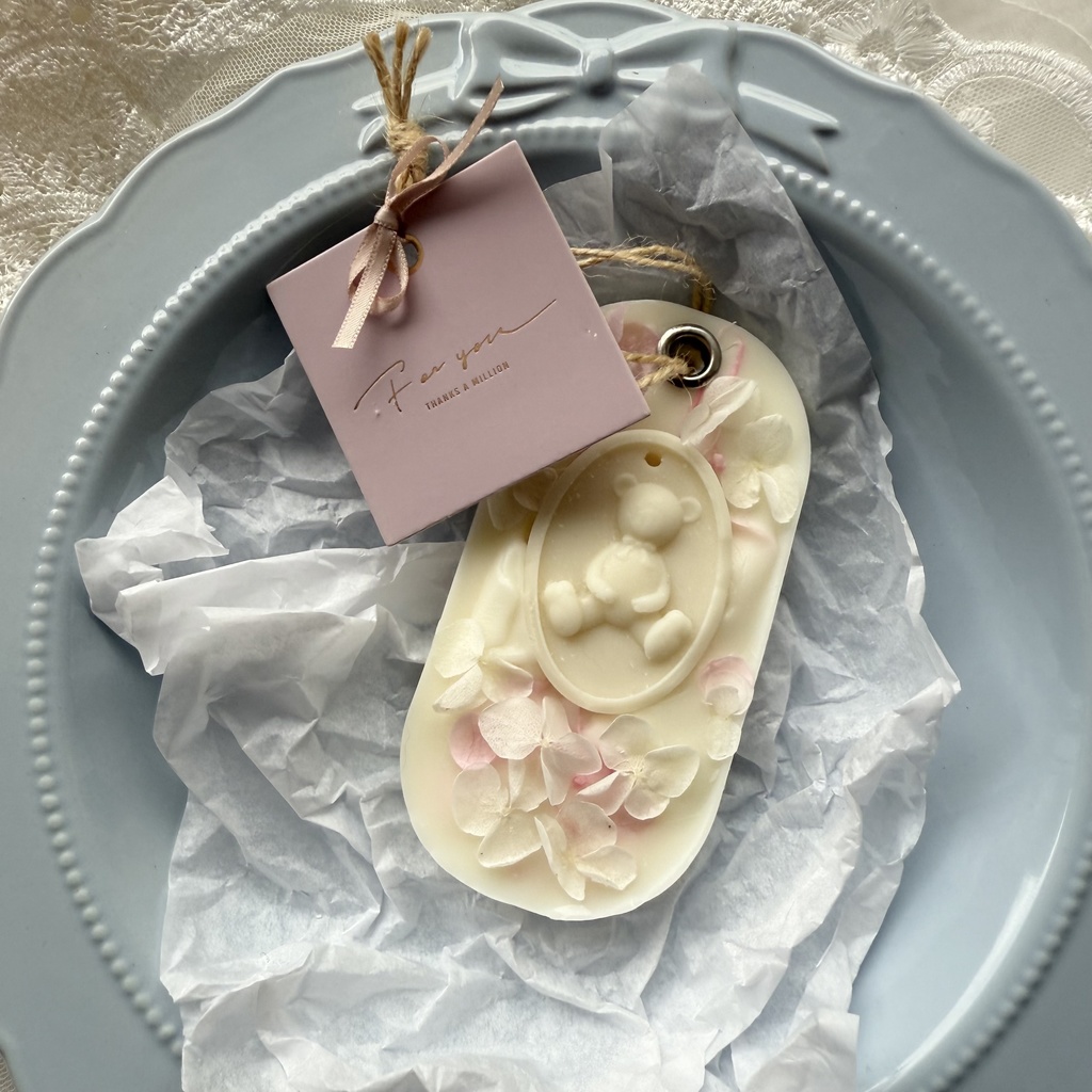 no.238 サシェ ワックスサシェ くまさん 紫陽花 ピンク ハンドメイドサシェ 火を灯さないキャンドル