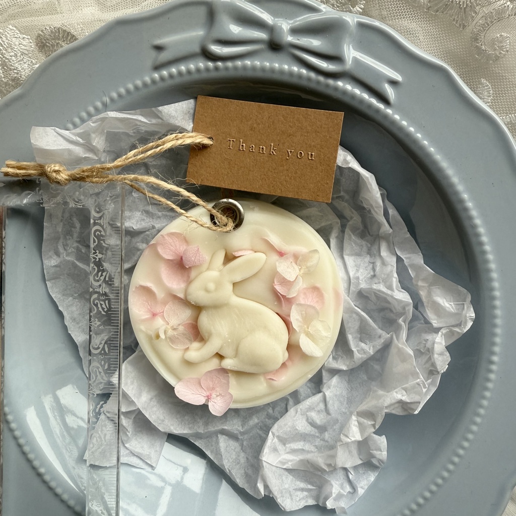 no.239 サシェ ワックスサシェ うさぎ 紫陽花 ピンク 火を灯さないキャンドル ハンドメイドサシェ