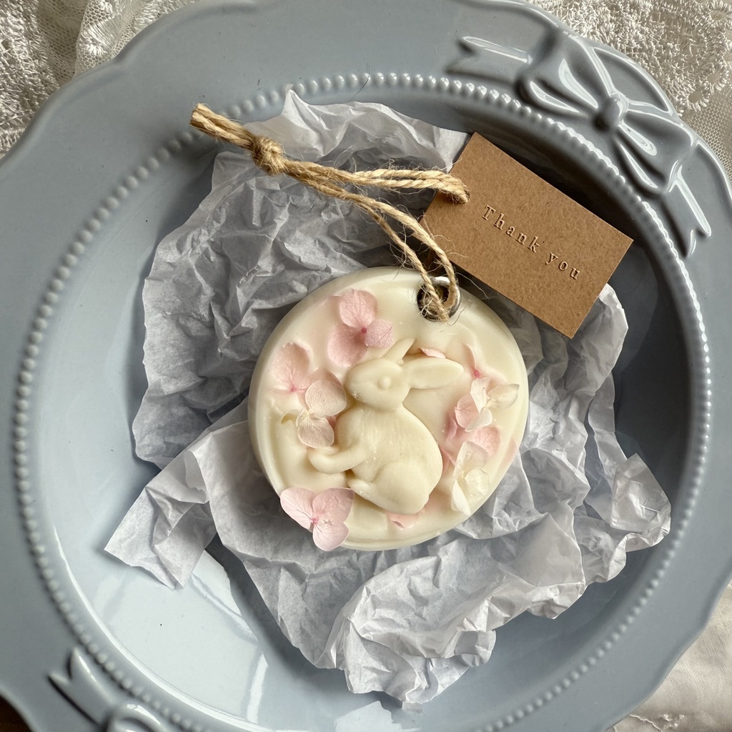 no.239 サシェ ワックスサシェ うさぎ 紫陽花 ピンク 火を灯さないキャンドル ハンドメイドサシェ