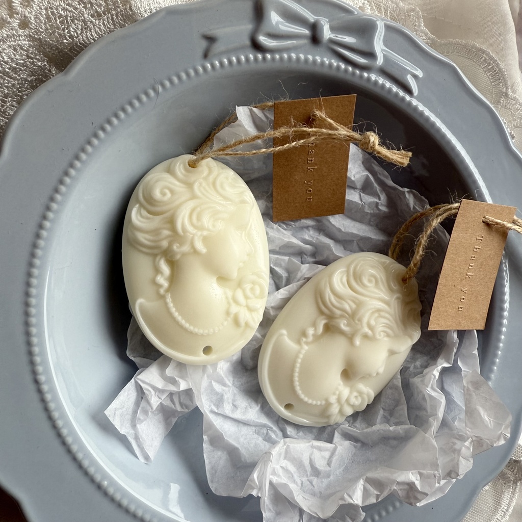 no.240 サシェ ワックスサシェ カメオ 紫陽花 ハンドメイドサシェ 火を灯さないキャンドル