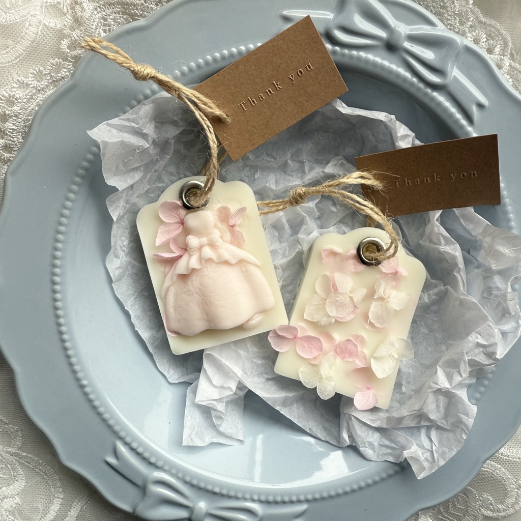 no.241 サシェ ワックスサシェ ドレス 紫陽花 ピンク ハンドメイドサシェ 火を灯さないキャンドル