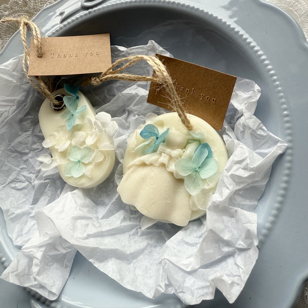 no.242 サシェ ワックスサシェ ドレス 紫陽花 ブルー ハンドメイドサシェ 火を灯さないキャンドル