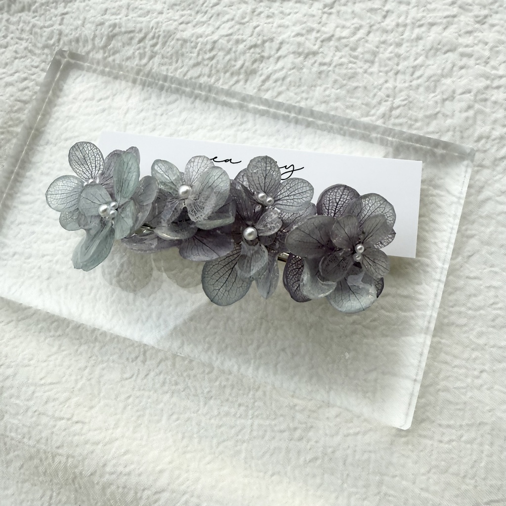 no.244 再販 くすみパープルの紫陽花ヘアバレッタ パープル アジサイ パール ヘアアクセサリー バレッタ ハンドメイド
