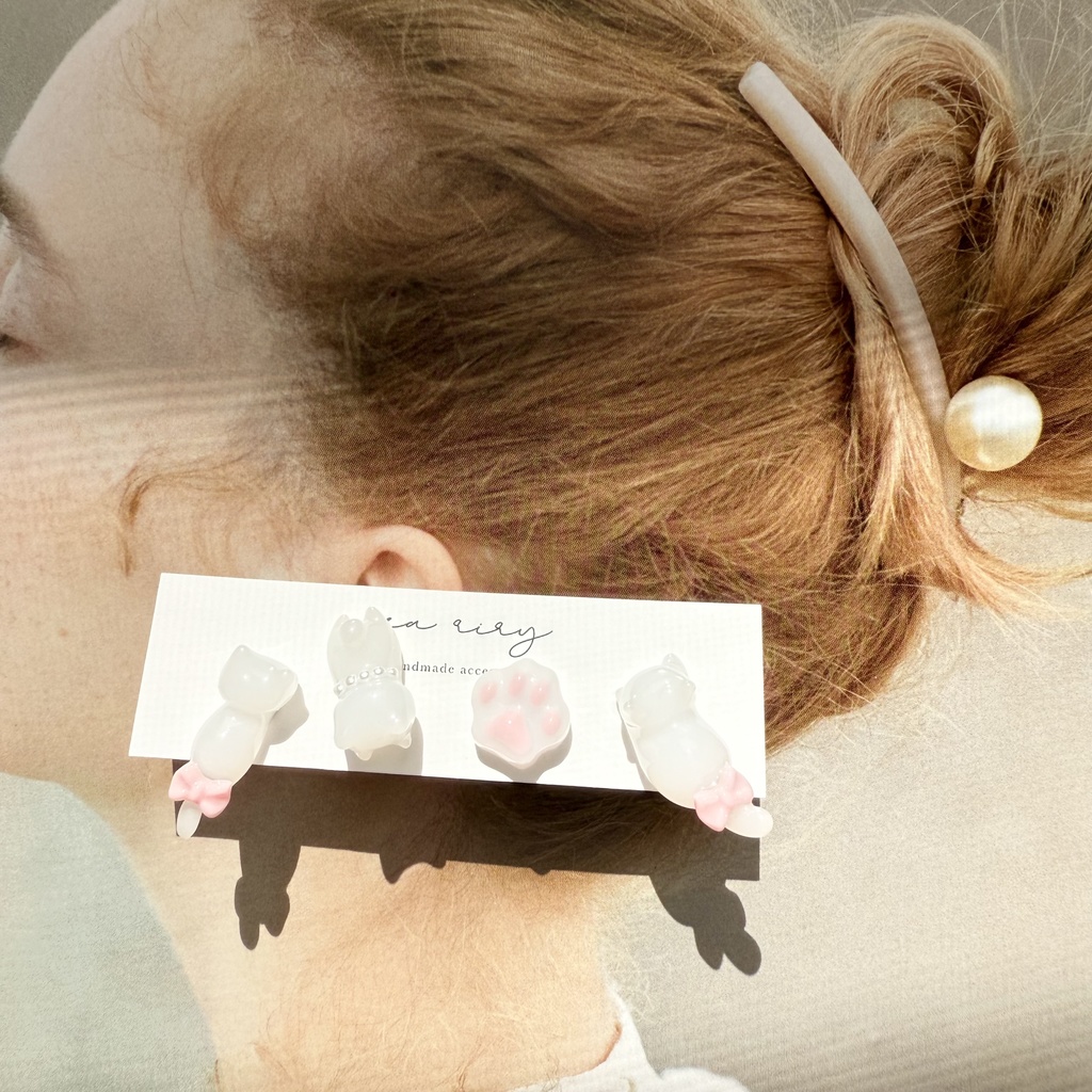 no.247 いちごみるくのねこちゃんピアス セット 猫 ねこ ピンク ホワイト ステンレス ピアス