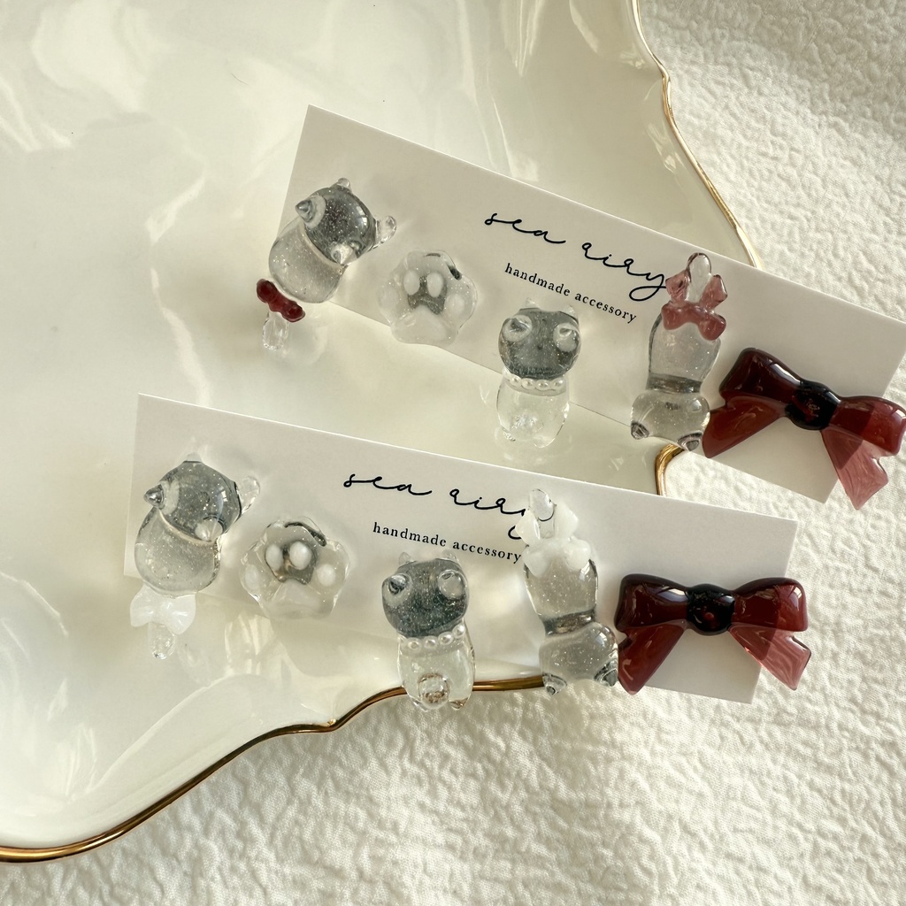 no.250 限定set X'masのねこちゃんピアスセット 猫 リボン ホワイト レッド クリスマス ピアス ステンレス