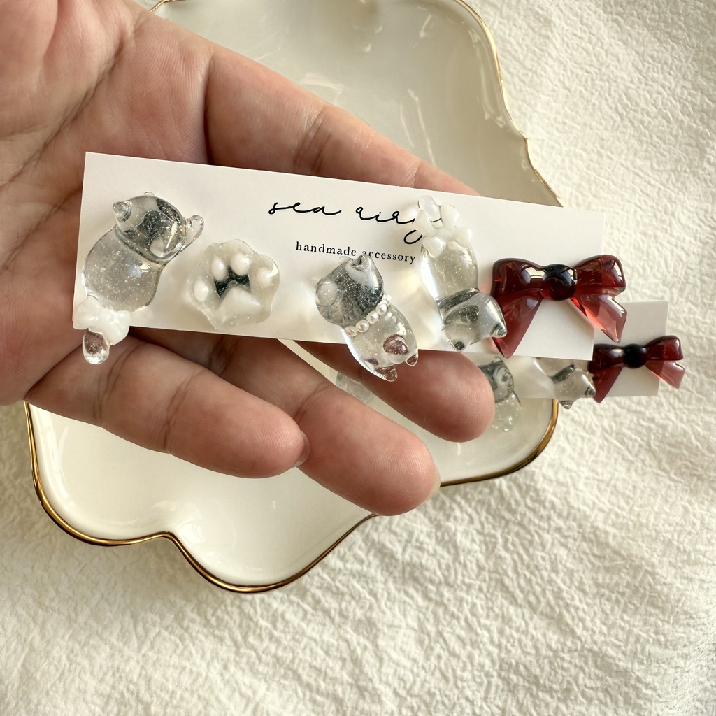 no.250 限定set X'masのねこちゃんピアスセット 猫 リボン ホワイト レッド クリスマス ピアス ステンレス