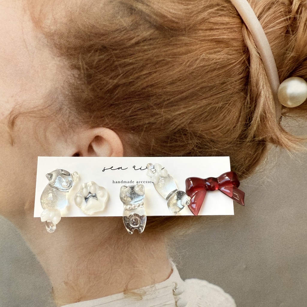 no.250 限定set X'masのねこちゃんピアスセット 猫 リボン ホワイト レッド クリスマス ピアス ステンレス