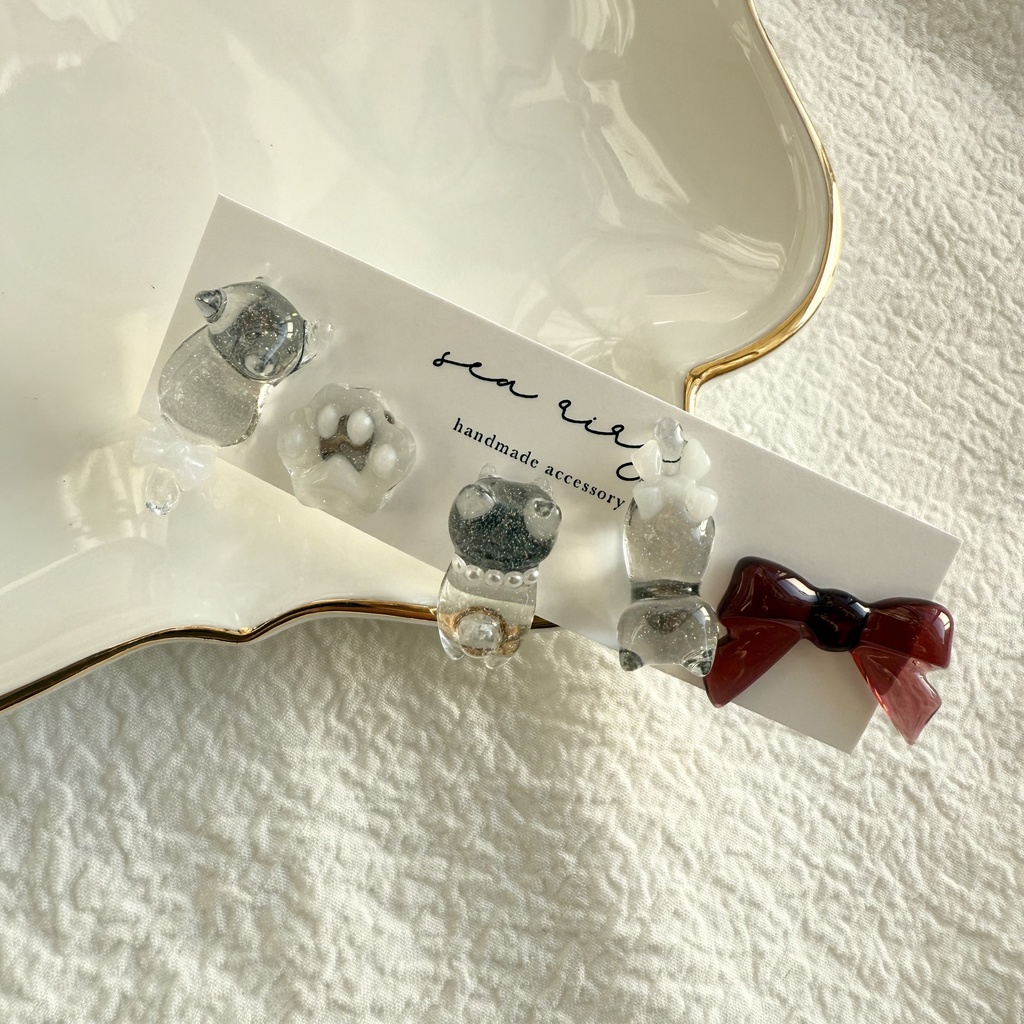 no.250 限定set X'masのねこちゃんピアスセット 猫 リボン ホワイト レッド クリスマス ピアス ステンレス