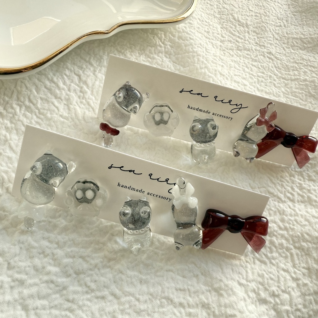 no.250 限定set X'masのねこちゃんピアスセット 猫 リボン ホワイト レッド クリスマス ピアス ステンレス