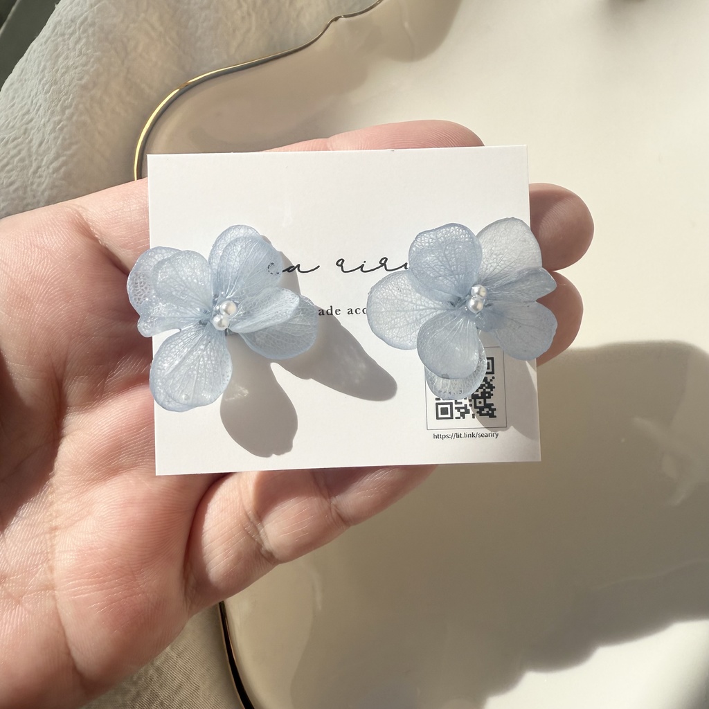 no.254 再販 ベビーブルーの紫陽花ピアス 淡色 ブルー ドライフラワー 紫陽花 パール ステンレス ハンドメイドピアス