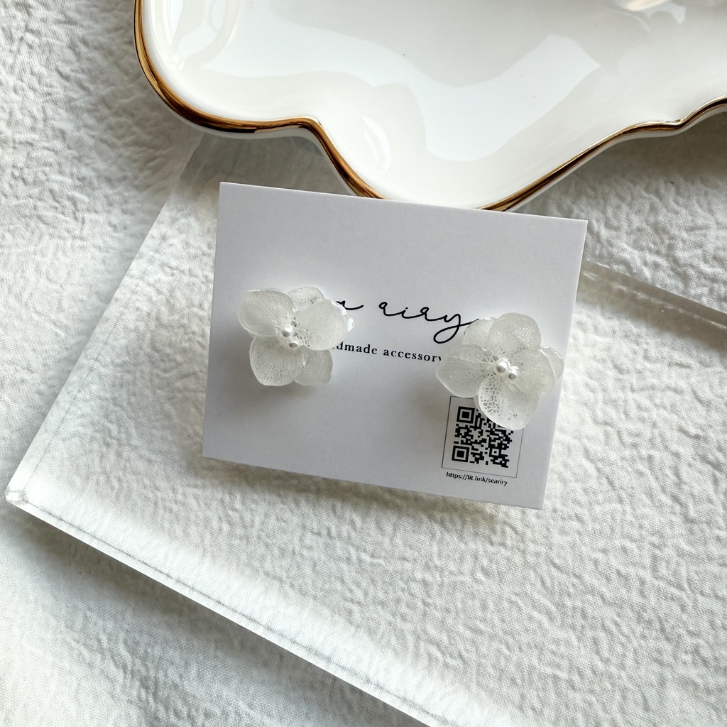 1点のみ 限定セット Happy bag 紫陽花 ヘアバレッタ ピアス セット ホワイト アナベル パール