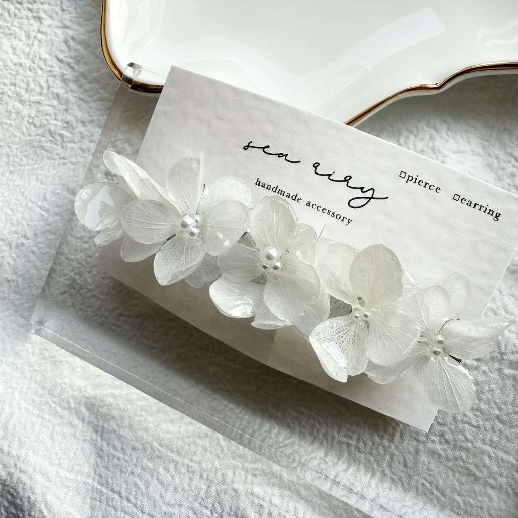 1点のみ 限定セット Happy bag 紫陽花 ヘアバレッタ ピアス セット ホワイト アナベル パール