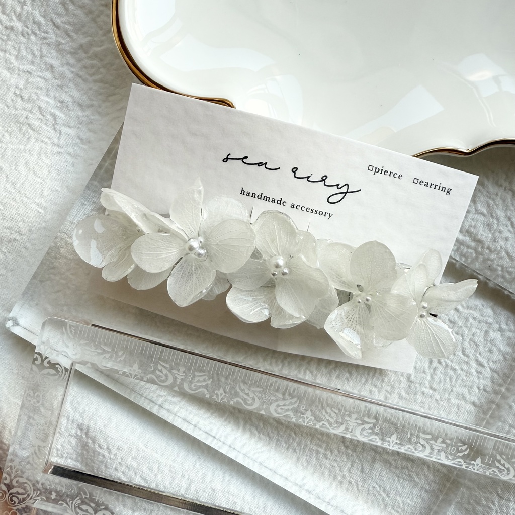 1点のみ 限定セット Happy bag 紫陽花 ヘアバレッタ ピアス セット ホワイト アナベル パール