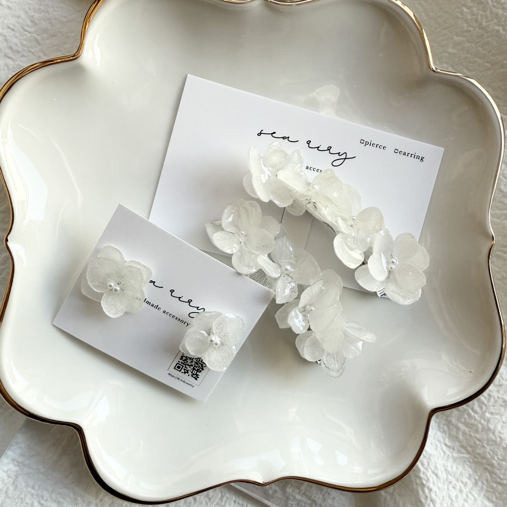 1点のみ 限定セット Happy bag 紫陽花 ヘアクリップ ピアス セット ホワイト アナベル パール