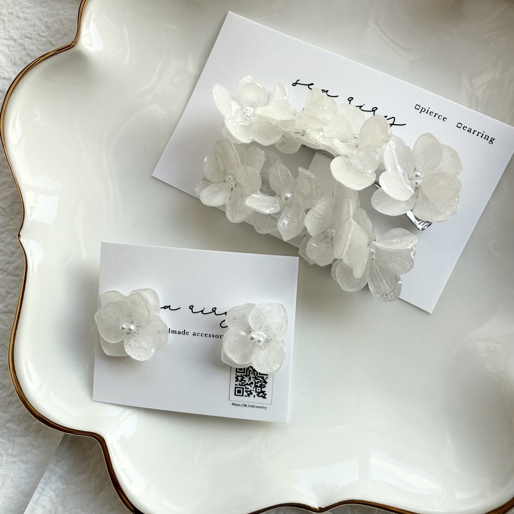 1点のみ 限定セット Happy bag 紫陽花 ヘアクリップ ピアス セット ホワイト アナベル パール