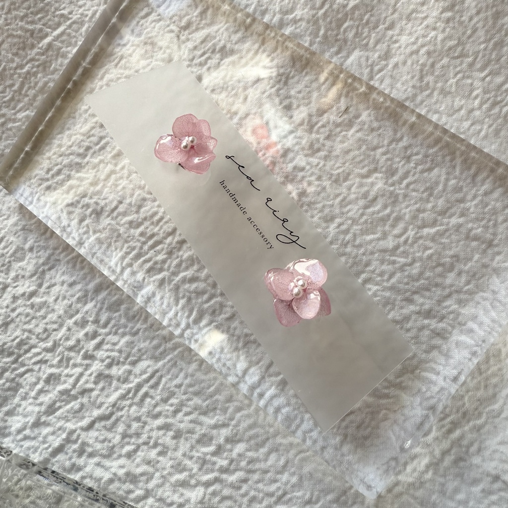 no.258 ベビーピンクのちいさなお花のピアス アジサイ 紫陽花 アナベル パール ピンク ステンレス ピアス