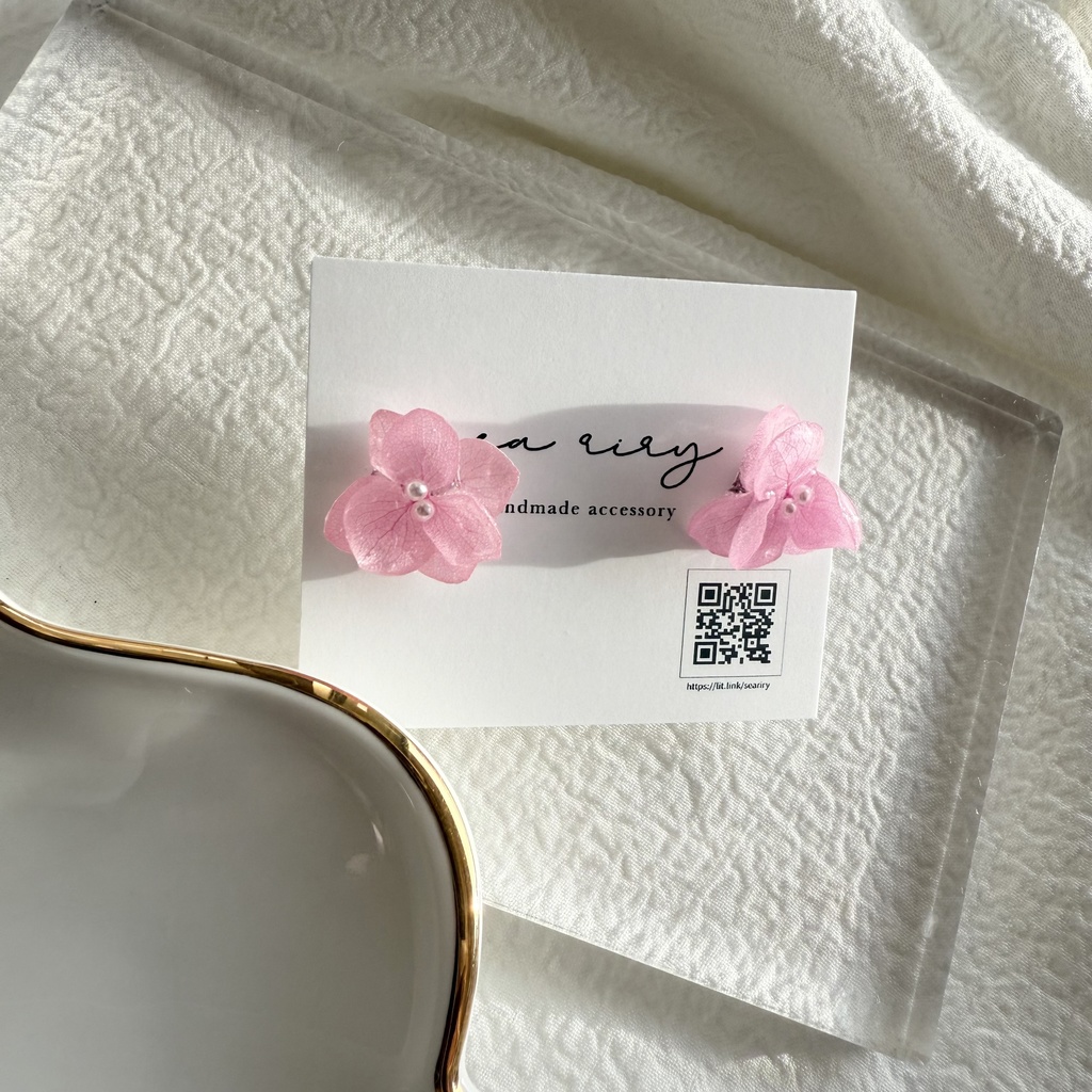 no.261  再販  ちいさなお花のピアス  パステルライラックmix  ピンク  アジサイ  パール  ステンレス  