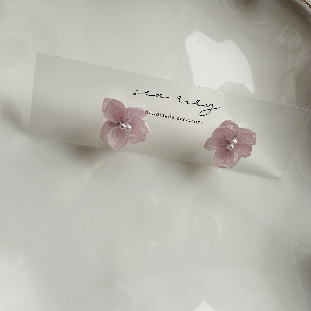 no.263 再販 ちいさなお花のピアス パステルライラックmix 薄紫 紫陽花 アジサイ ピアス