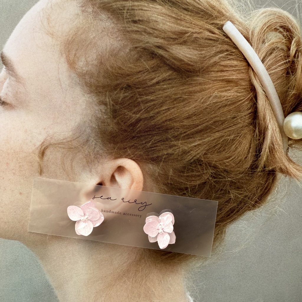 no.263 再販 ちいさなお花のピアス パステルライラックmix 薄紫 紫陽花 アジサイ ピアス