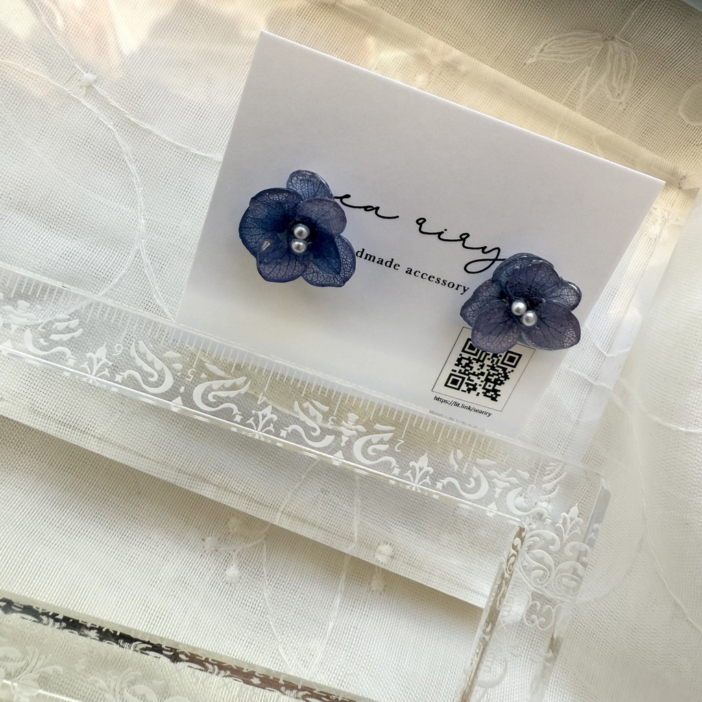 no.268 再販 ちいさなお花のピアス ブルーグラデ ブルー 紫陽花 アジサイ パール ステンレス ピアス