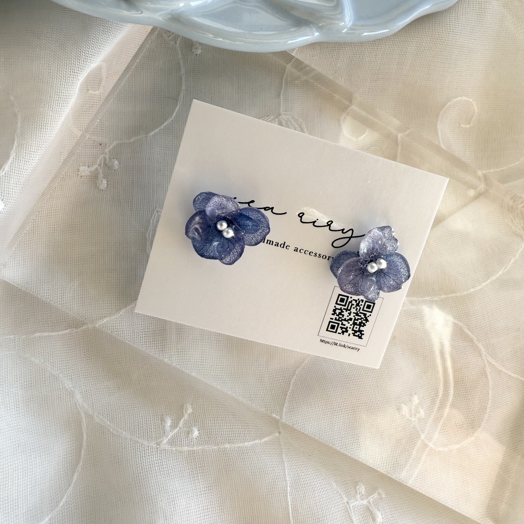 no.268 再販 ちいさなお花のピアス ブルーグラデ ブルー 紫陽花 アジサイ パール ステンレス ピアス