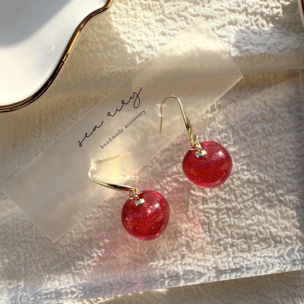 no.217 再販 赤林檎のピアス りんご 林檎 ラメ フルーツ サージカルステンレス ピアス 316刻印あり