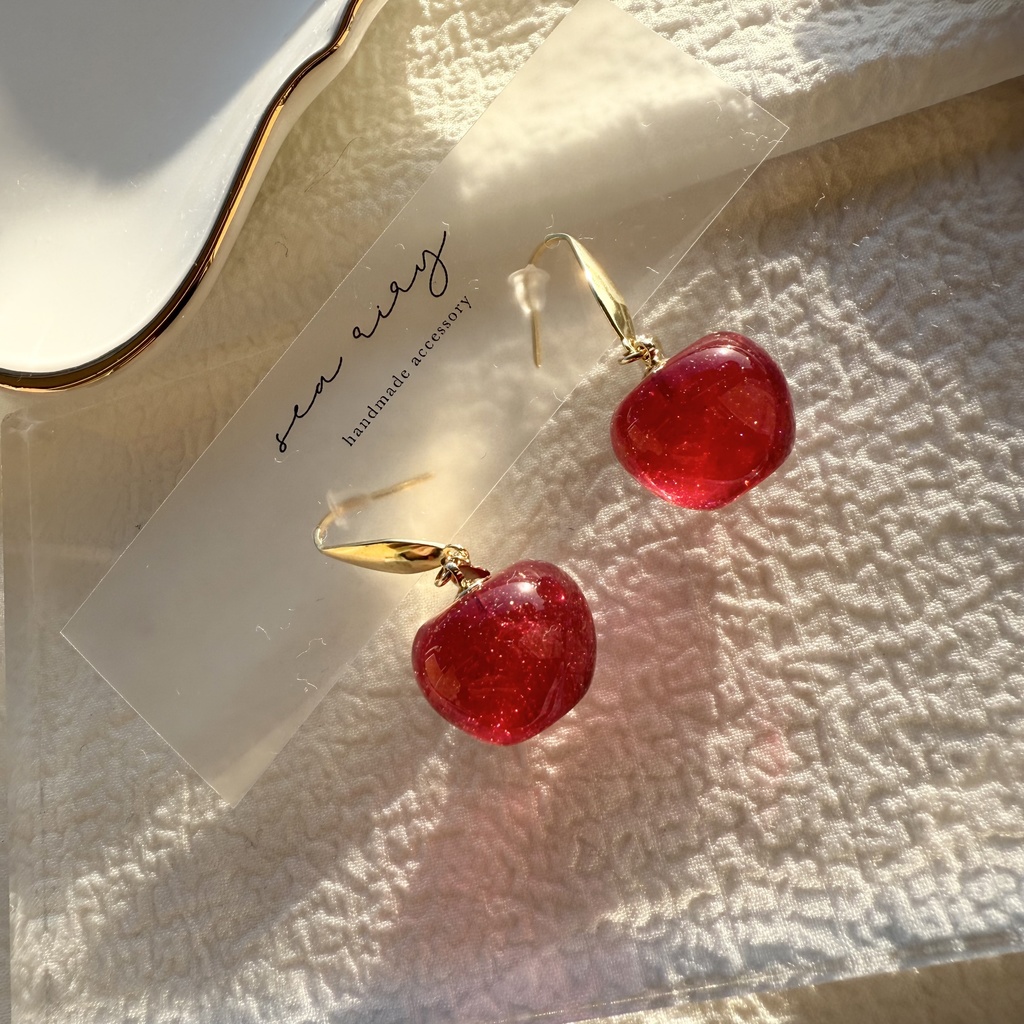 no.217 再販 赤林檎のピアス りんご 林檎 ラメ フルーツ サージカルステンレス ピアス 316刻印あり