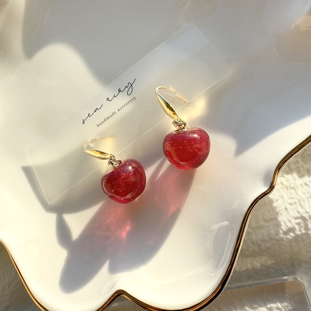 no.217 再販 赤林檎のピアス りんご 林檎 ラメ フルーツ サージカルステンレス ピアス 316刻印あり