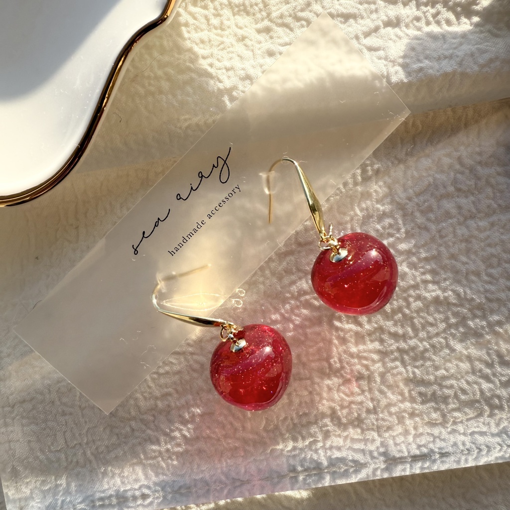 no.217 再販 赤林檎のピアス りんご 林檎 ラメ フルーツ サージカルステンレス ピアス 316刻印あり