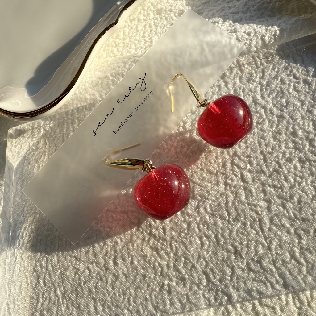 no.217 再販 赤林檎のピアス りんご 林檎 ラメ フルーツ サージカルステンレス ピアス 316刻印あり