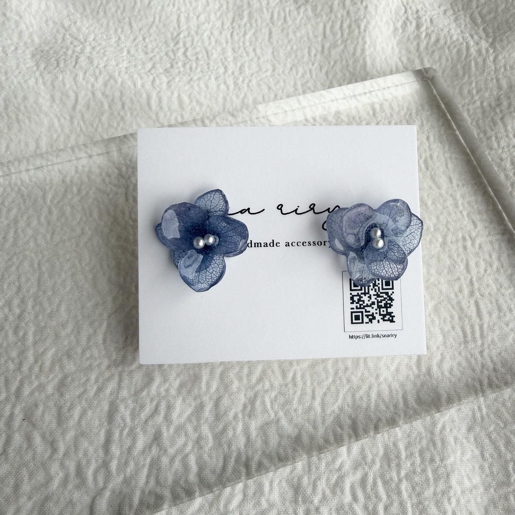 no.275 再販 ブルーグラデの紫陽花ピアス アジサイ 紫陽花 ブルー パール ステンレス ピアス