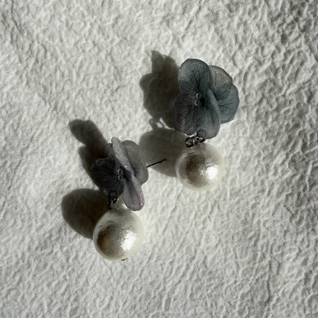 no.278 紫陽花のコットンパールピアス コットンパール アジサイ パール ブルー グラデーション ステンレス ピアス