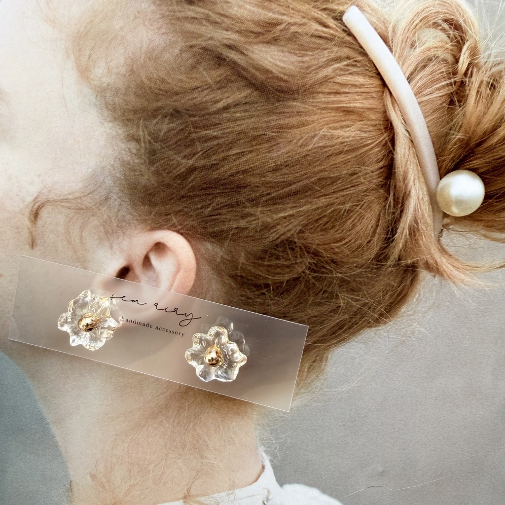 no.287 再販 ちいさなお花のクリアピアス クリア フラワー レジンピアス サージカルステンレスピアス ゴールド