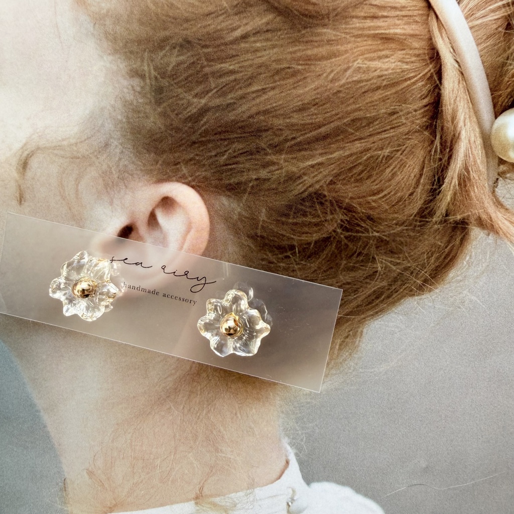 no.287 再販 ちいさなお花のクリアピアス クリア フラワー レジンピアス サージカルステンレスピアス ゴールド