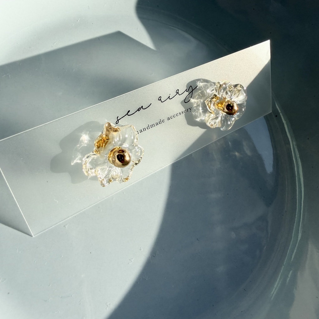 no.287 再販 ちいさなお花のクリアピアス クリア フラワー レジンピアス サージカルステンレスピアス ゴールド