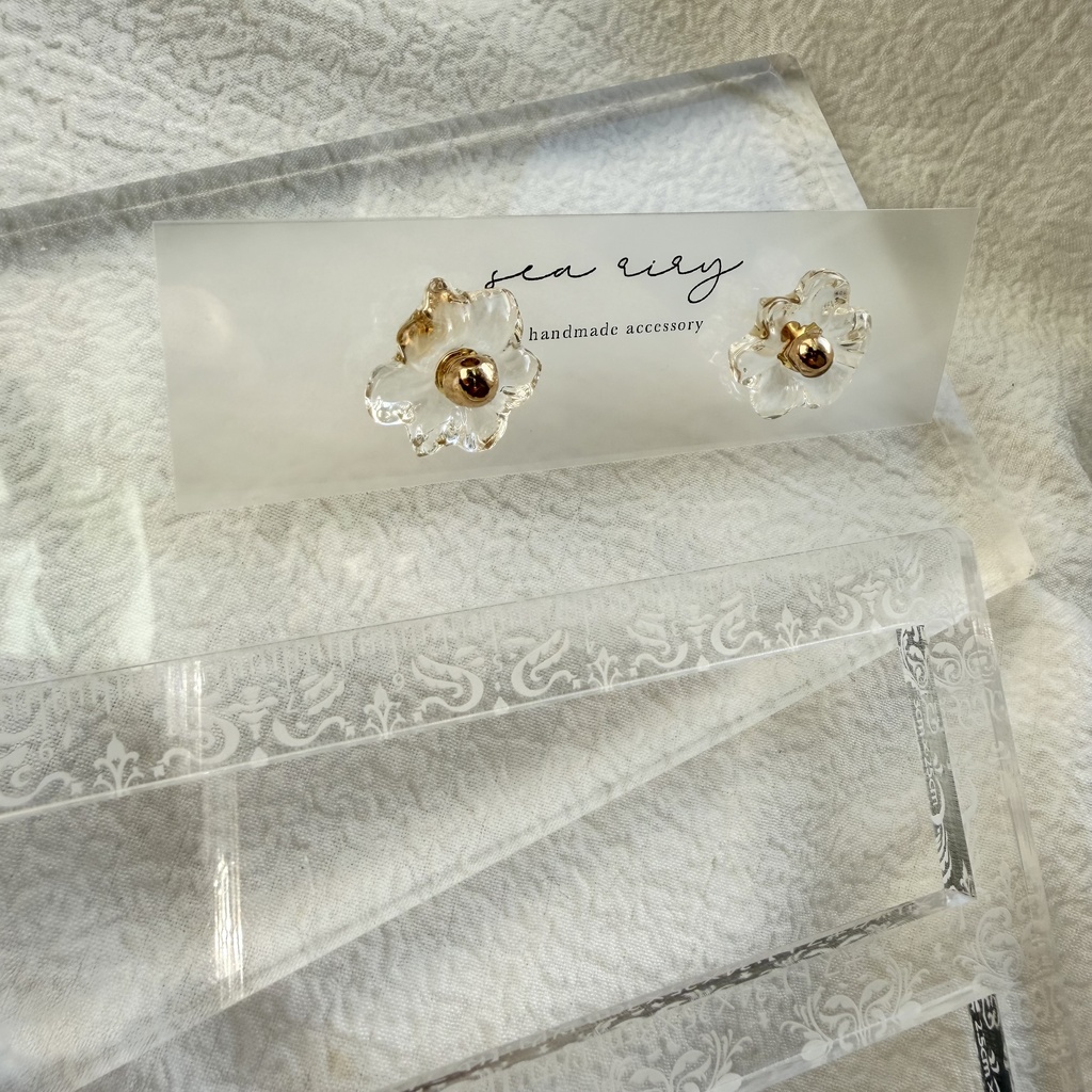 no.287 再販 ちいさなお花のクリアピアス クリア フラワー レジンピアス サージカルステンレスピアス ゴールド