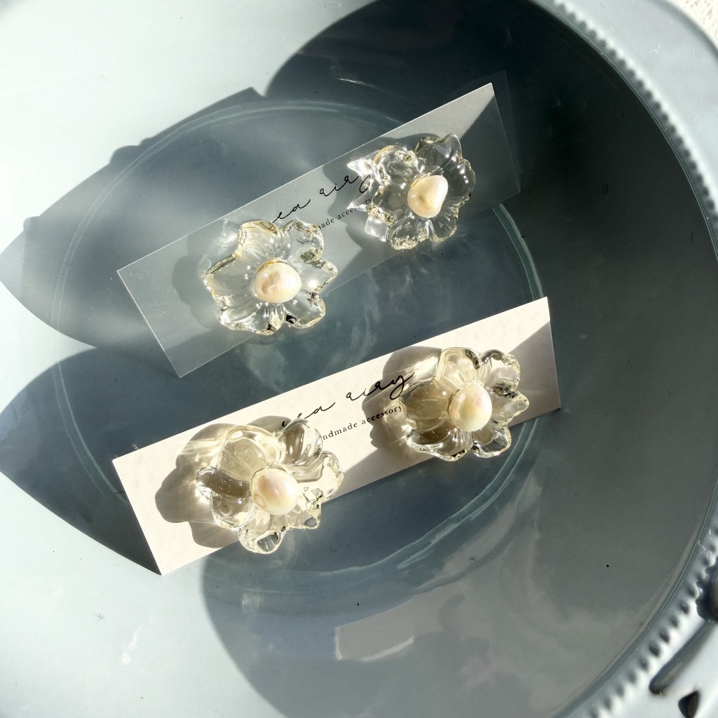 no.288 再販 淡水パールのフラワーピアス クリア フラワー クリアピアス 淡水パール おはな サージカルステンレス