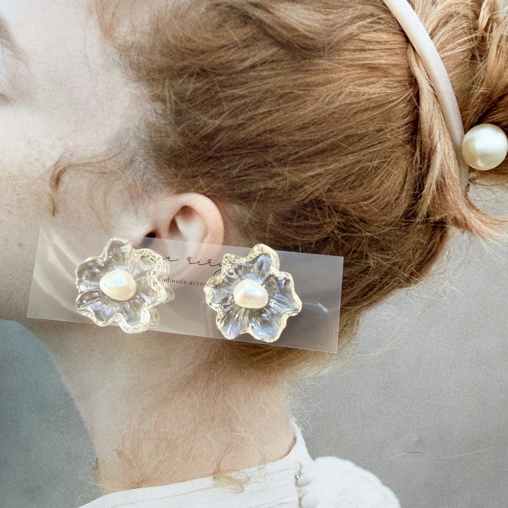 no.288 再販 淡水パールのフラワーピアス クリア フラワー クリアピアス 淡水パール おはな サージカルステンレス