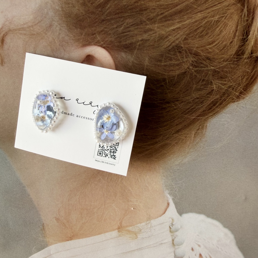 no.290 勿忘草の鉱石パールピアス 忘れな草 ブルー パール サージカルステンレス ピアス ハンドメイドピアス