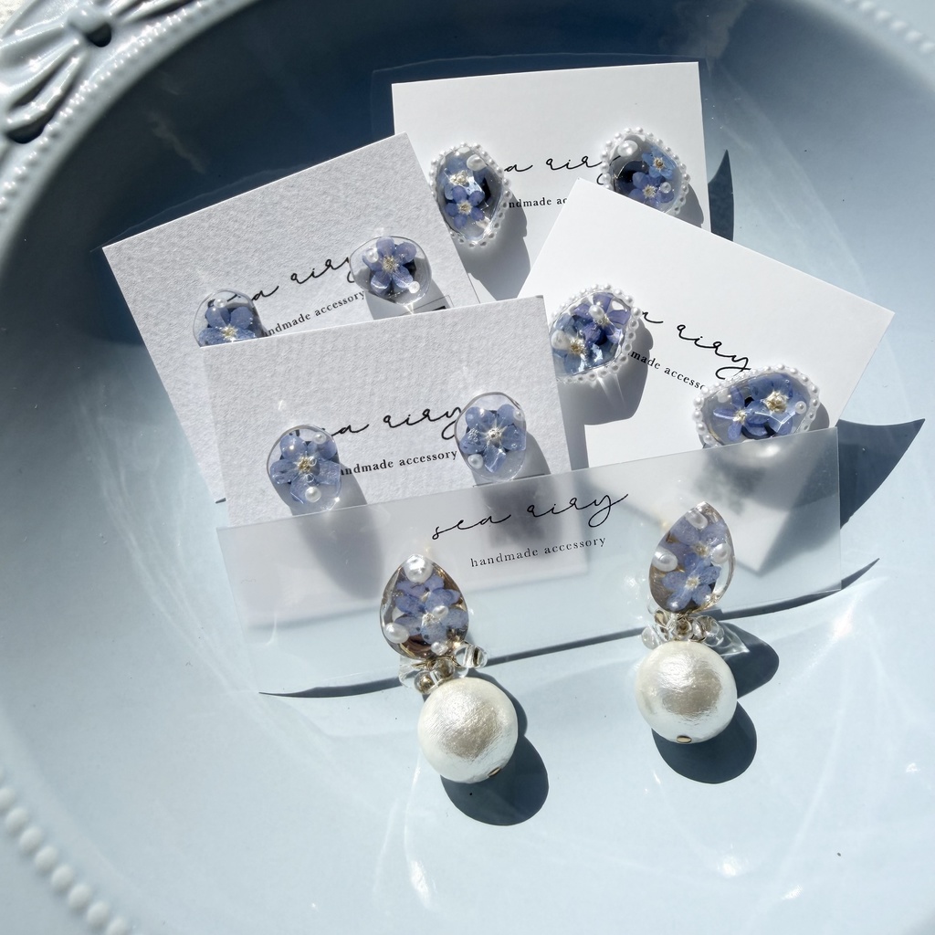 no.290 勿忘草の鉱石パールピアス 忘れな草 ブルー パール サージカルステンレス ピアス ハンドメイドピアス