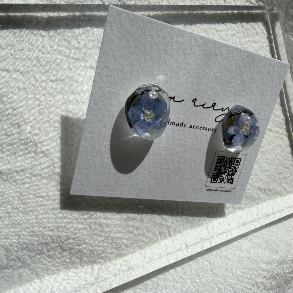 no.291  勿忘草の1粒ピアス  忘れな草  ブルー  パール  サージカルステンレス  ピアス  ハンドメイドピアス